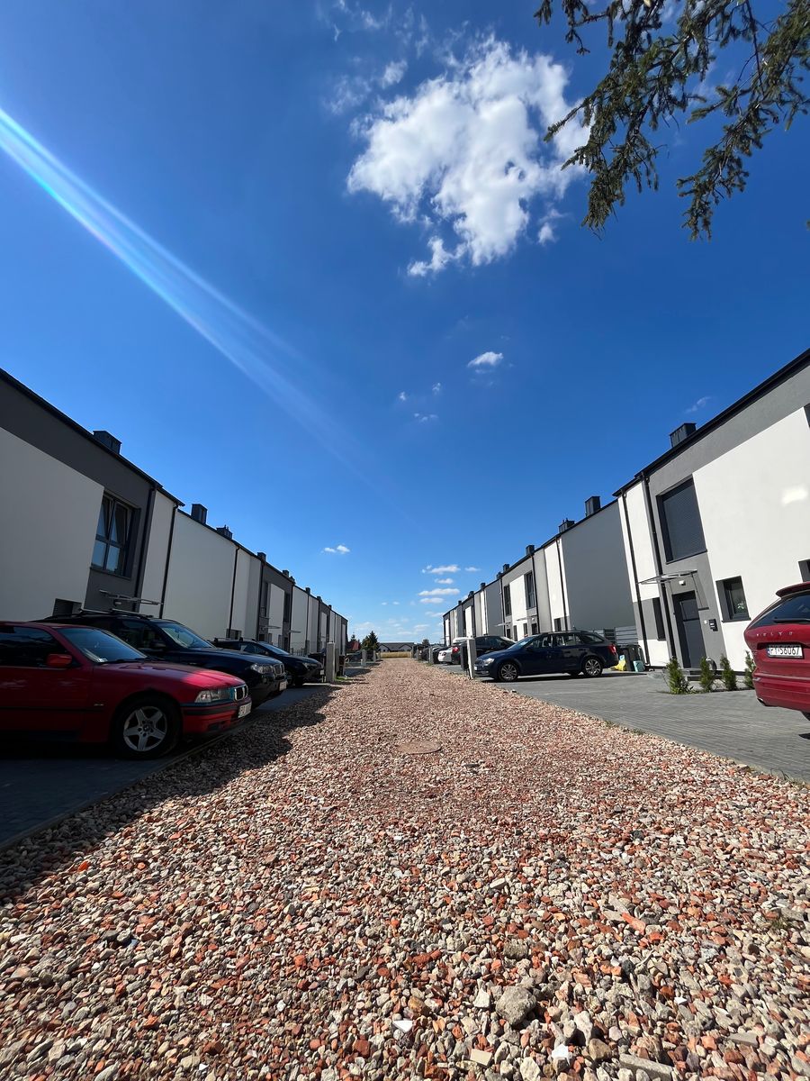 DOMY PRZY ZBOŻOWEJ WIRY