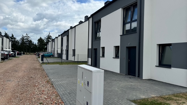 DOMY PRZY ZBOŻOWEJ WIRY